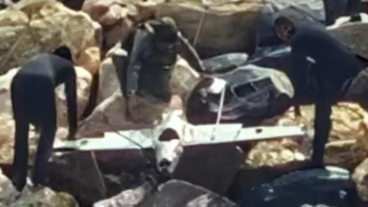 drona care plutea langa plaja din costinesti a fost scoasa din apa si nu avea explozibil imagini de la operatiunea scafandrilor
