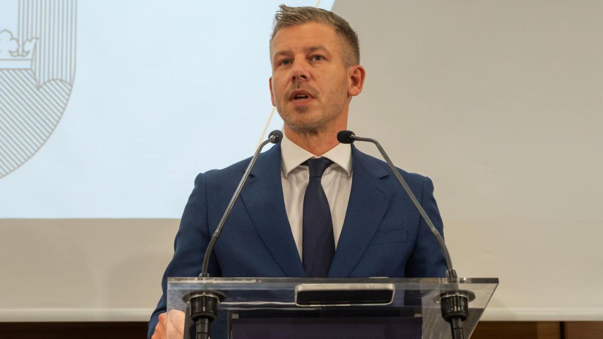 peter magyar ia peste picior romania a doua oara joi pentru esecul de la cernavoda paks inca functioneaza