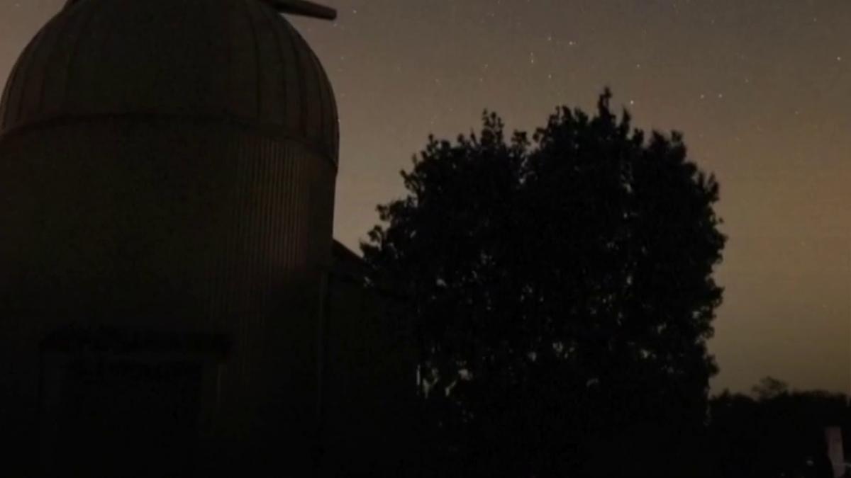 spectacol dublu pe cer eclipsa de soare a fost urmata de ploaia de meteori perseide