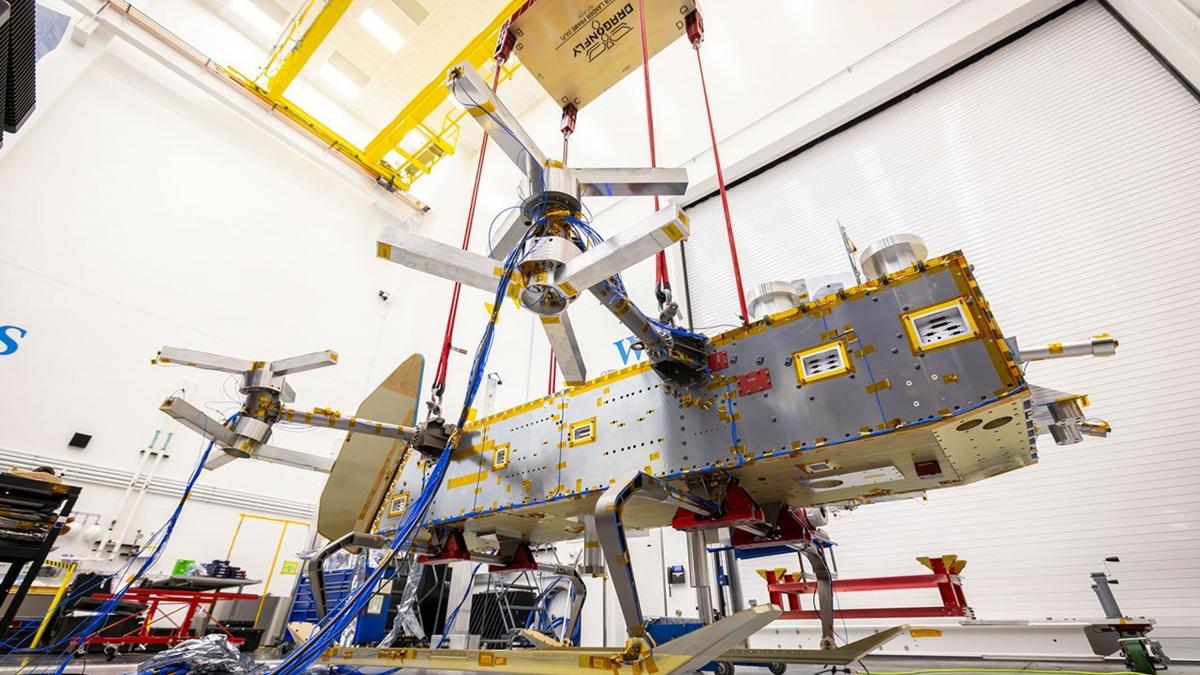 drona spatiala asamblata de nasa