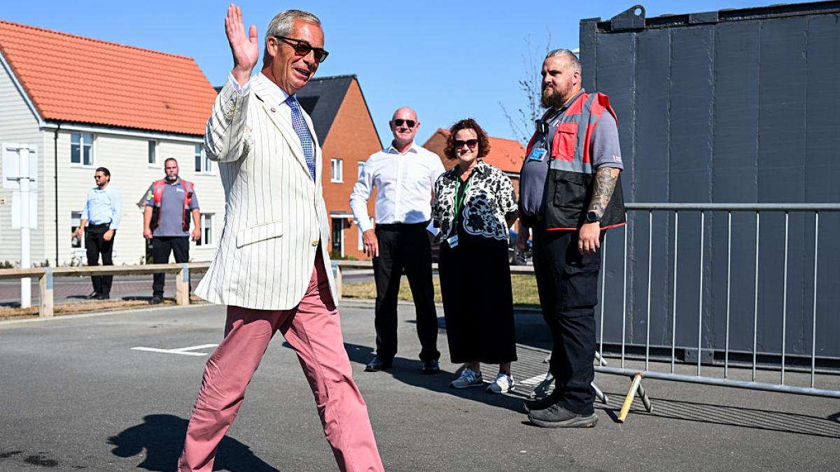nigel farage si a recastigat mandatul dupa alegerile farsa din clacton contele cap de tomberon a obtinut cel mai bun scor al sau