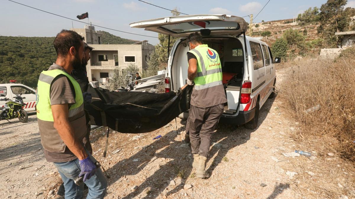 israelul spune ca un atac impotriva libanului in care au murit sapte oameni a tintit un comandant hezbollah