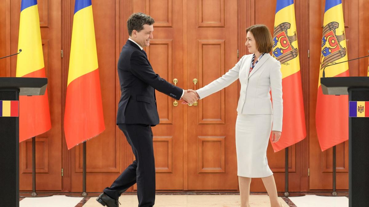 the economist s ar putea moldova uni cu romania