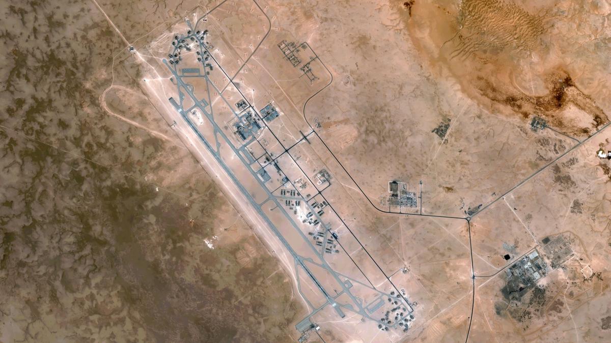 baza aeriana Libia