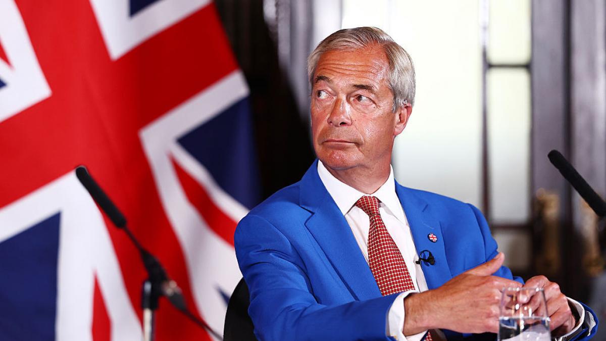 partidul lui nigel farage vrea sa opreasca ajutoarele sociale pentru strainii din marea britanie sunt vizati si romanii