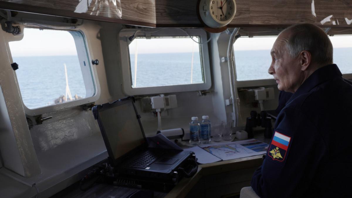 putin continua sa ameninte nato rusia a trimis o nava cu rachete hipersonice in largul coastei germaniei