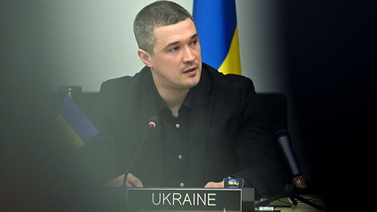 ucraina ar putea ataca rusia cu rachete balistice de productie interna in trei sase luni spune fostul ministru al apararii de la kiev