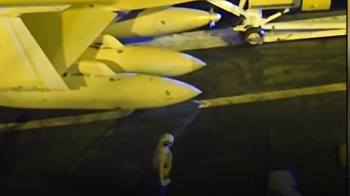 portavionul american uss george washington se indreapta spre orientul mijlociu avioane de lupta au decolat de la bord