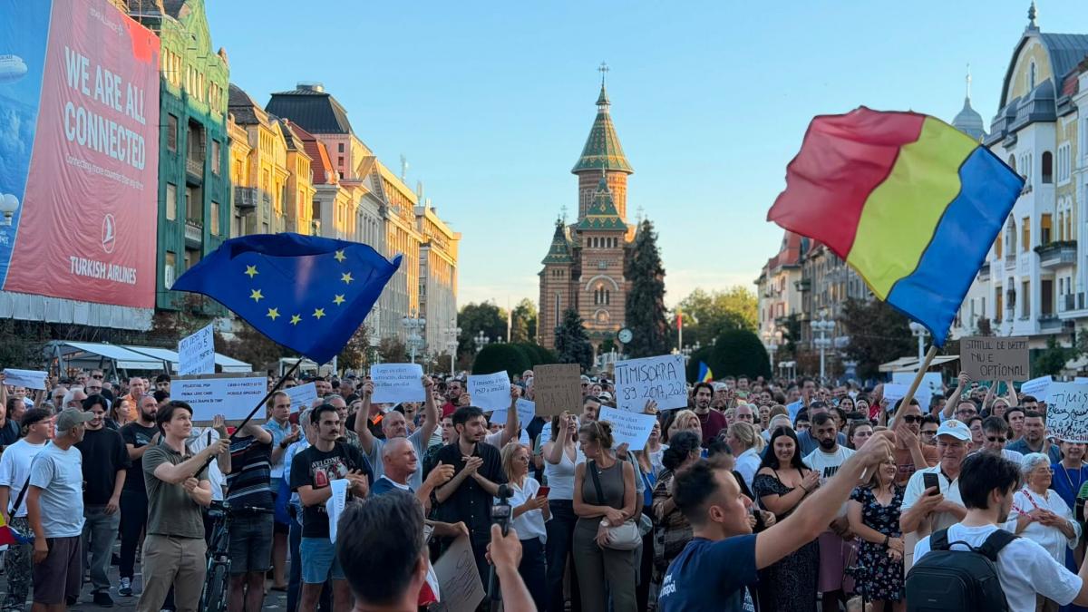 protest in timisoara pentru dominic fritz dupa decizia ccr care il lasa fara mandatul de primar