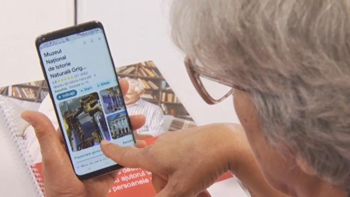 tehnologia inca este o enigma pentru batranii din romania mii de varstnici invata gratuit sa foloseasca telefonul si internetul