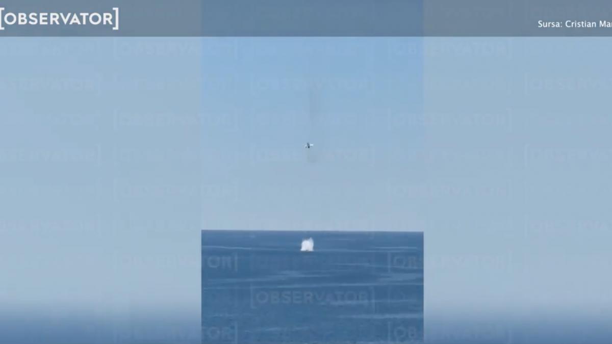 video momentul in care un f 16 romanesc distruge drona navala de atac a rusiei langa platforma neptun deep