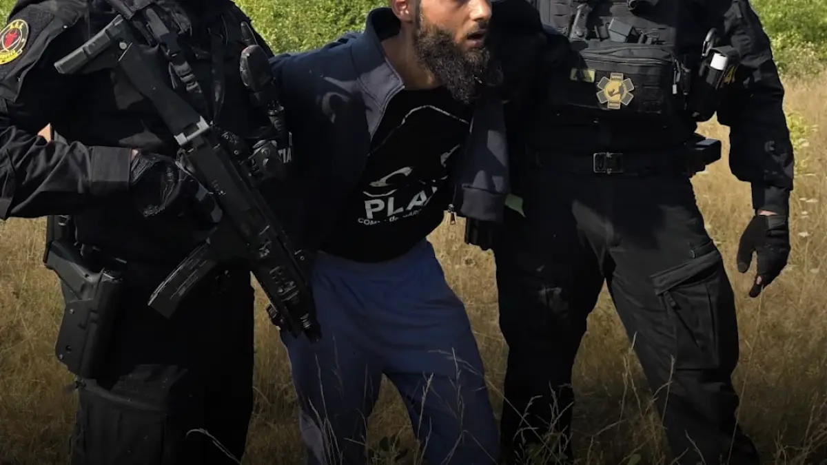 detinutul care a evadat sa ucida a fost capturat de politie se ascundea pe camp