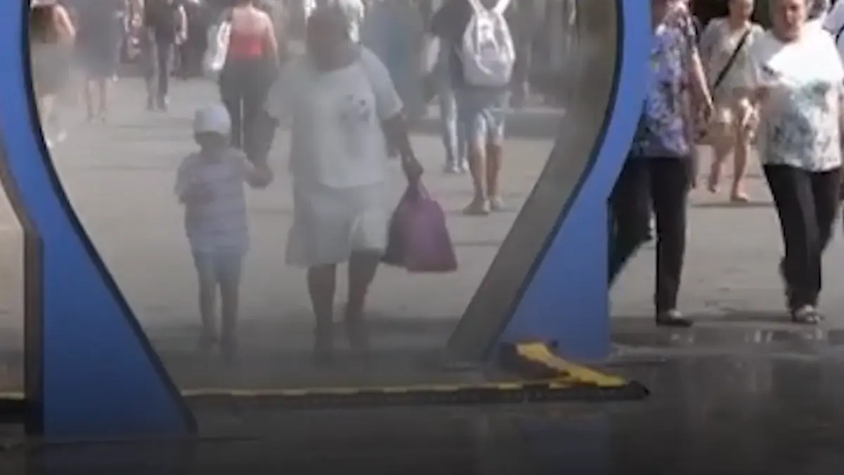 romania e lovita de un val de caldura extrema temperaturi record anuntate de anm cod portocaliu in 27 de judete