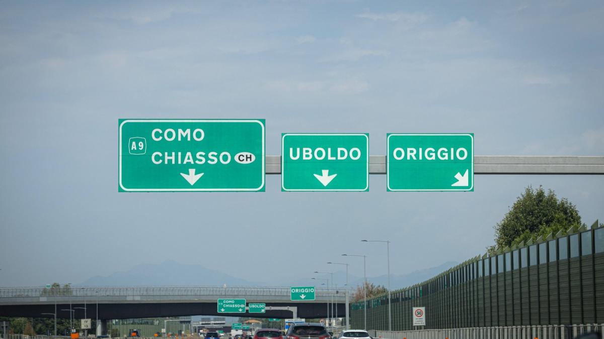 interzis pe autostrada pentru soferii de peste 85 de ani si limita de 100 km de casa restrictii drastice in noul cod rutier din italia