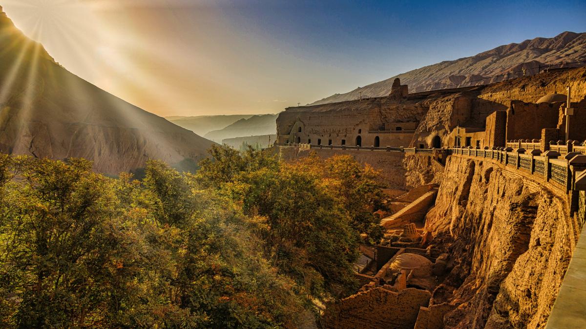 turpan china destinatie turistica unica in lume grote case lut productie stafide