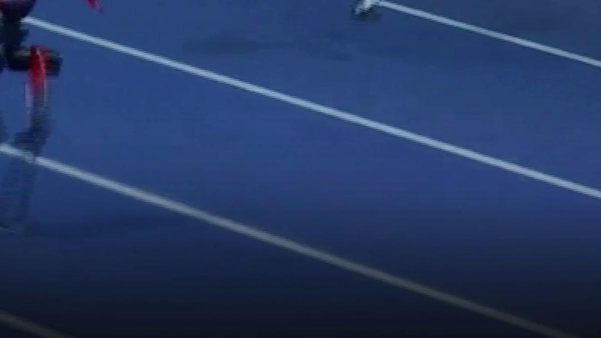 doi roboti umanoizi au doborat recordul mondial la 100 de metri stabilit de usain bolt