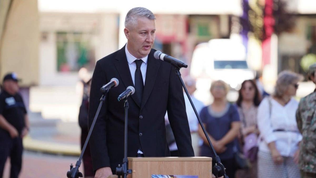 prefectul de arges s a dat de gol cu un comunicat scris de ai a postat mesajul pentru cetateni cu tot cu sfaturile de la chatgpt