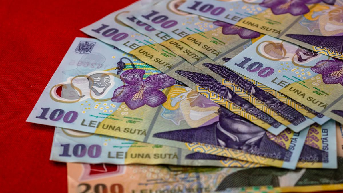 cati bani cash ar trebui sa ai in casa in caz de urgenta suma recomandata de banci pentru primele 72 de ore