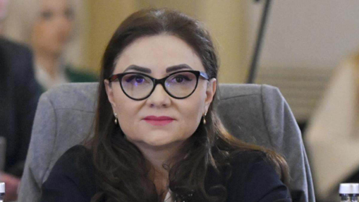psd cere demisia cristinei traila din functia de secretar general adjunct al guvernului dupa ce dna a anuntat ca e urmarita penal