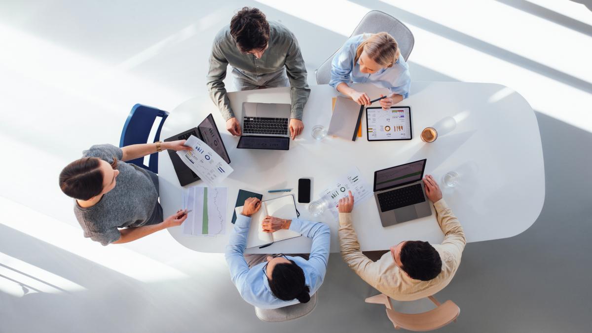 romania pe ultimul loc in ue la competentele digitale doar o treime dintre romani ating nivelul de baza