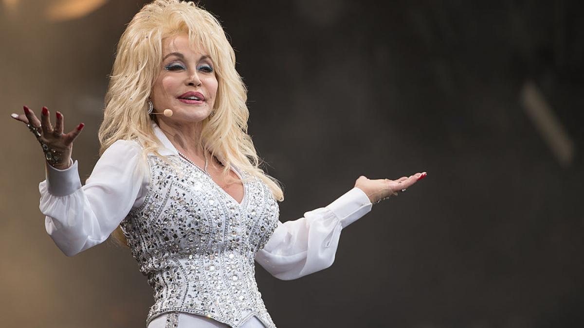cauza mortii artistei dolly parton a fost dezvaluita mesajul emotionant transmis de nepotul ei