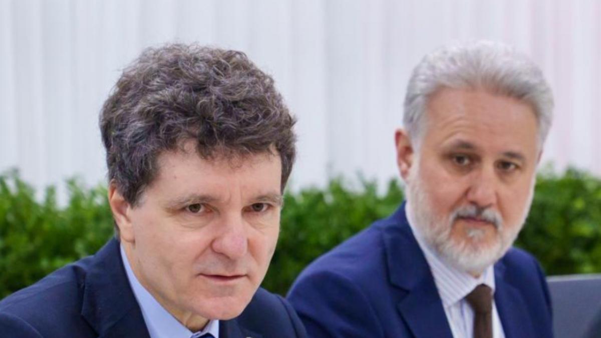 nicusor dan si marius lazurca
