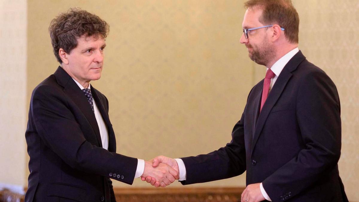 nicusor dan a promulgat legea ani cu amendamentul fritz in 30 de zile primarul din timisoara ramane fara mandat