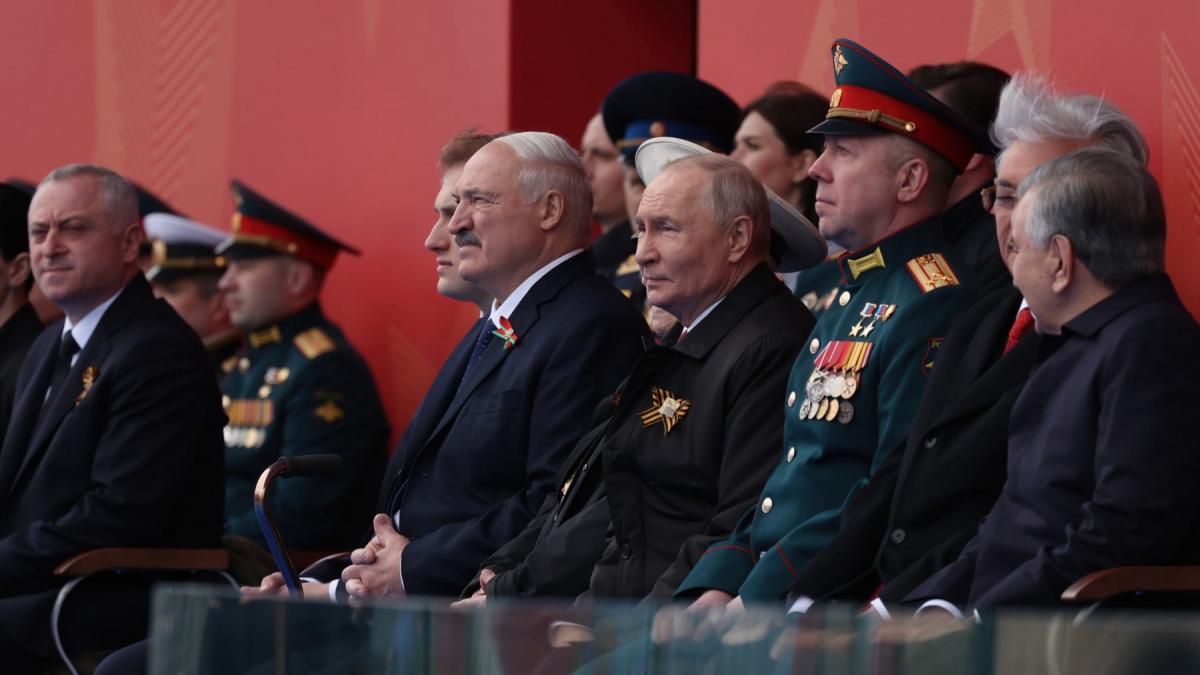putin il primeste la kremlin pe aleksandr lukasenko cresc temerile ca se pregateste un atac contra nato
