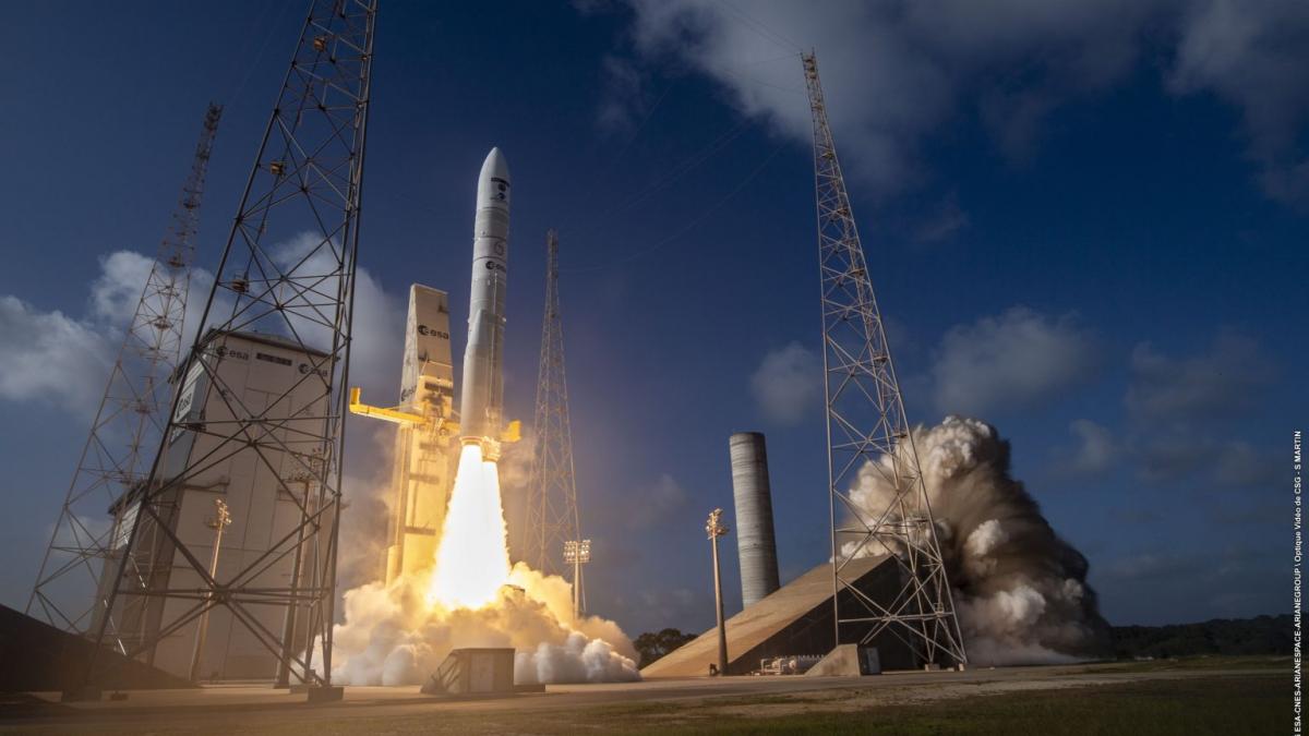 ariane satelit 1
