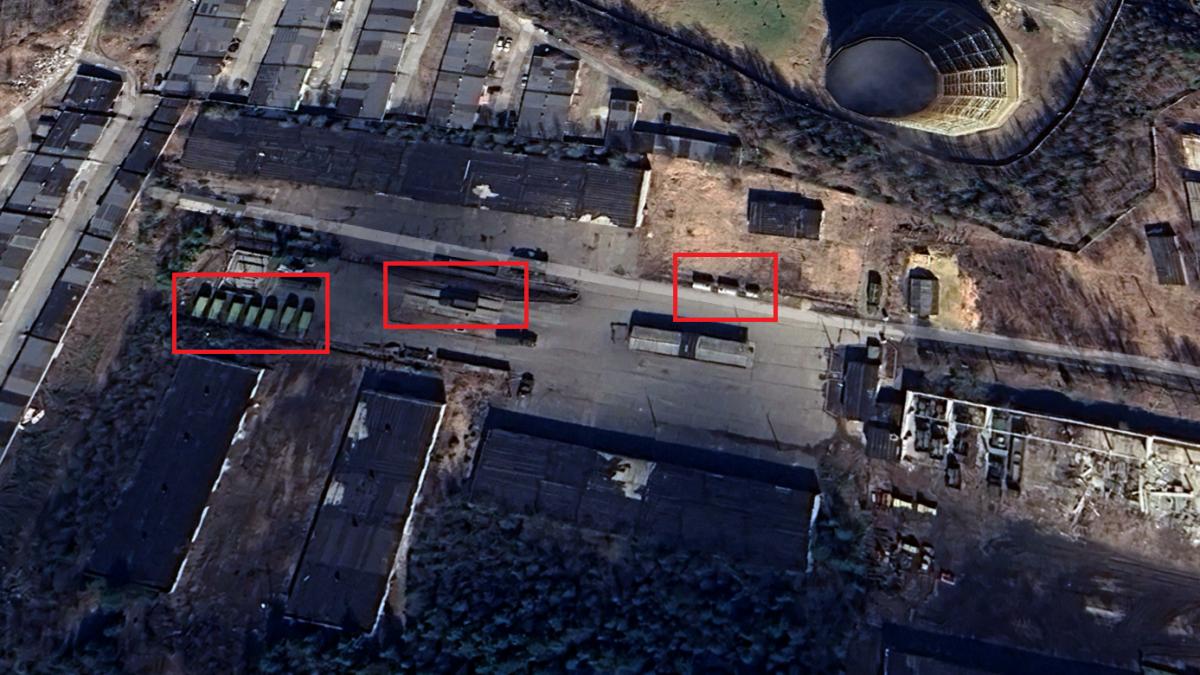 imagini din satelit rusia isi extinde bazele militare de la granita cu finlanda putin vrea sa aduca in regiune 15 000 de militari