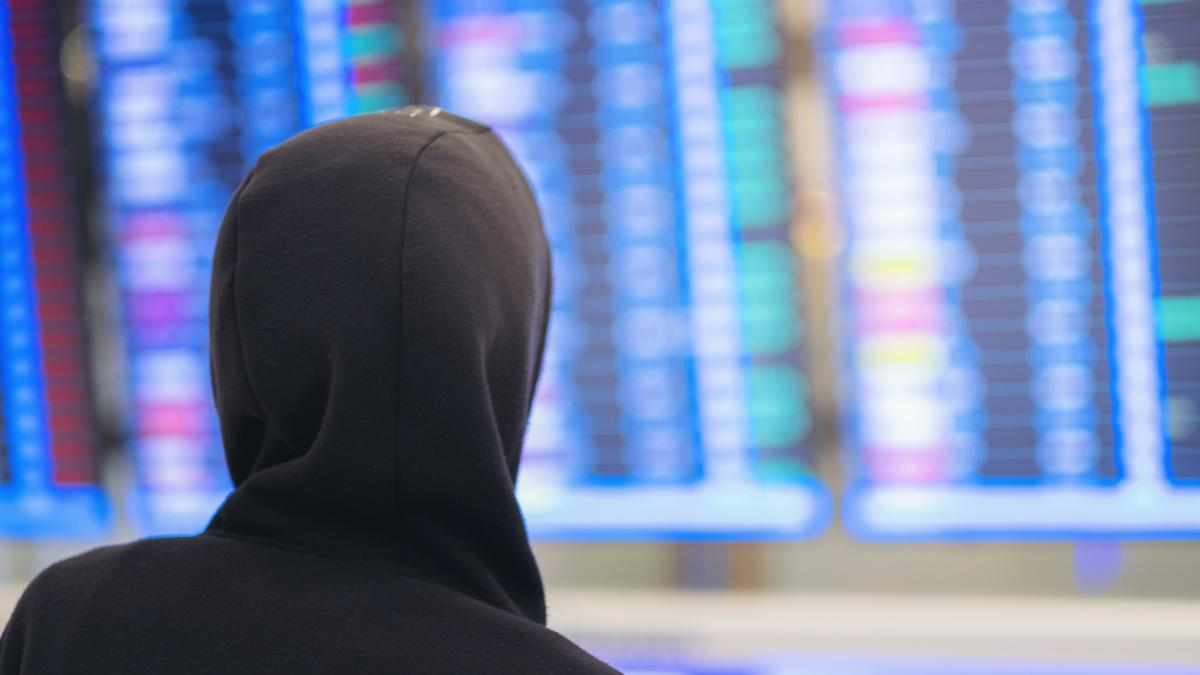 atac cibernetic urias asupra a trei aeroporturi din uk hackerii au publicat datele a 8 7 milioane de oameni dupa ce santajul a esuat