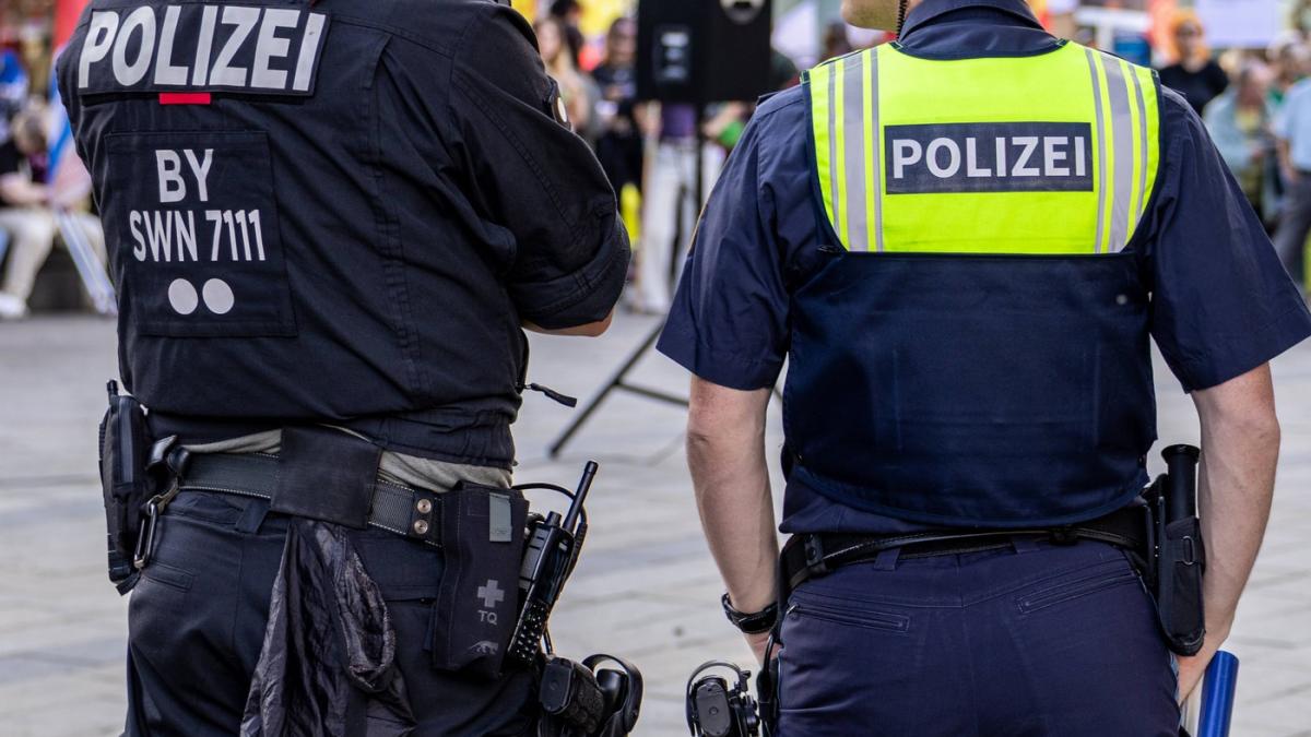 cel putin doi raniti dupa o explozie intr o gara din germania se intampla la o zi dupa dejucarea unui atentat la o centrala electrica