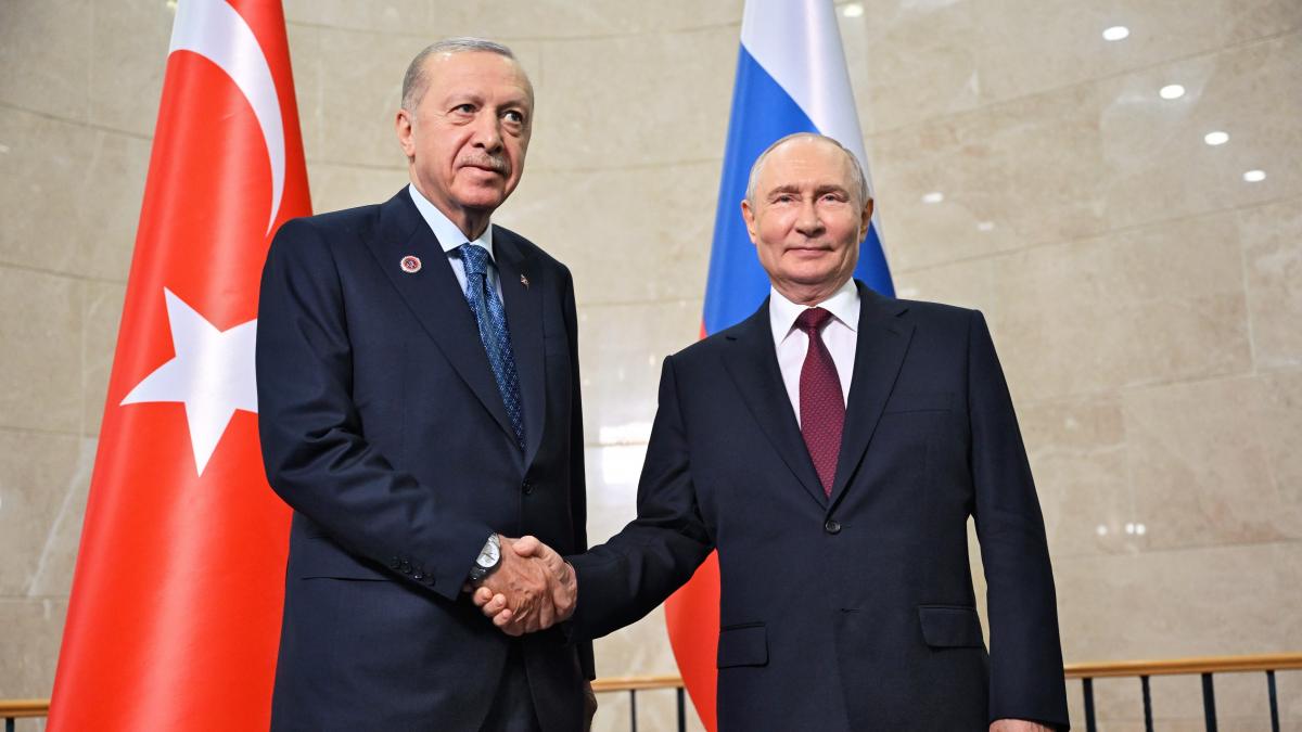 Erdogan vrea ca Turcia, membră a NATO, să adere la blocul de securitate condus de China și Rusia: „Nu înseamnă o ruptură de Occident”