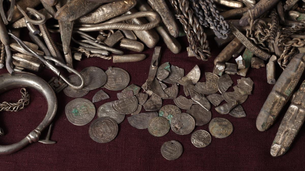tezaur argint viking cel mai mare danemarca descoperire arheologica 2026