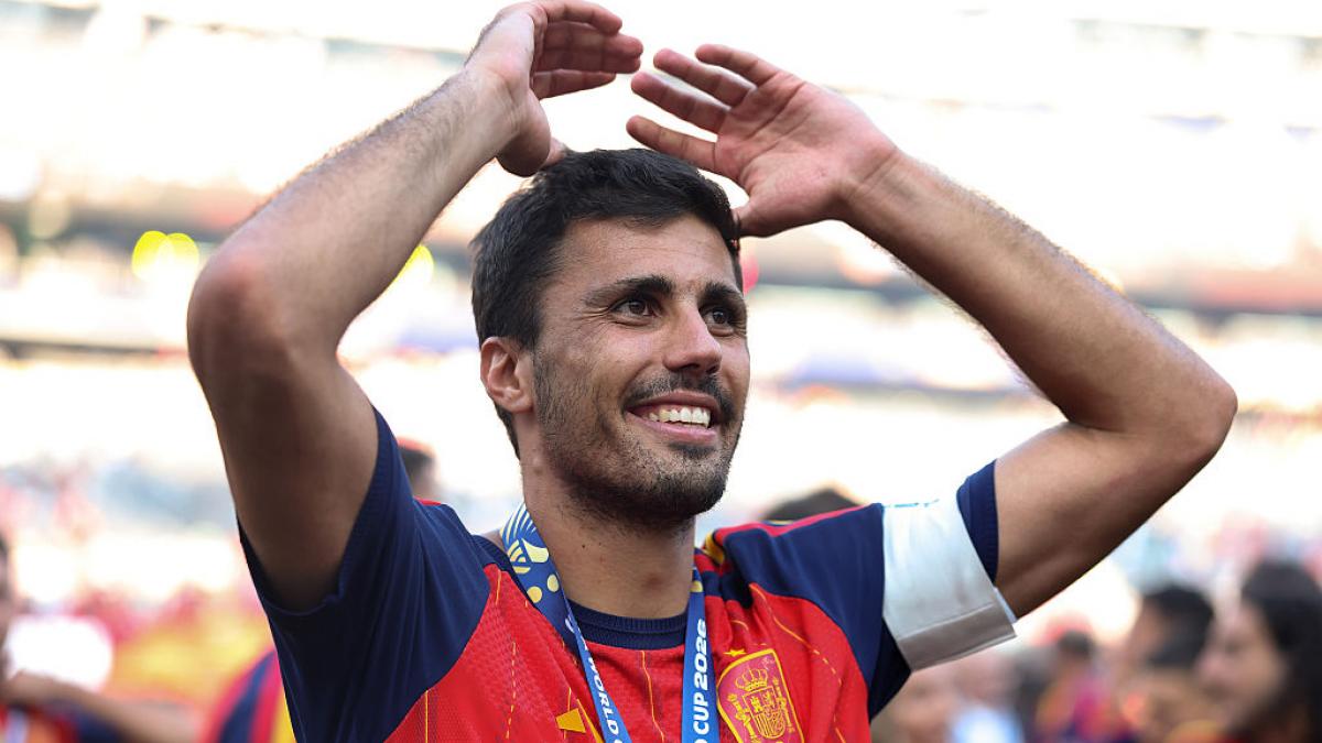 dupa cm 2026 suma transferurilor din perioada verii a atins 3 3 miliarde de dolari cat a cheltuit romania si cat a castigat
