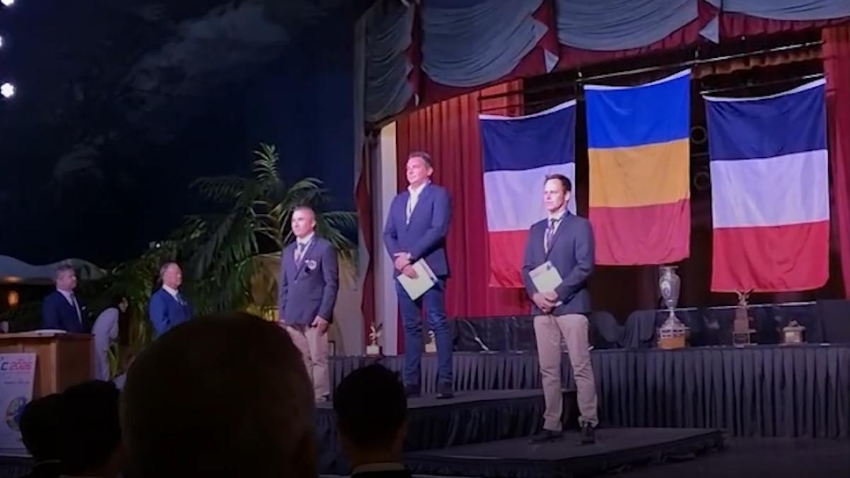 echipa romaniei a obtinut locul 3 la 2026 world aerobatic championships la individual romain fhal a luat medalia de argint