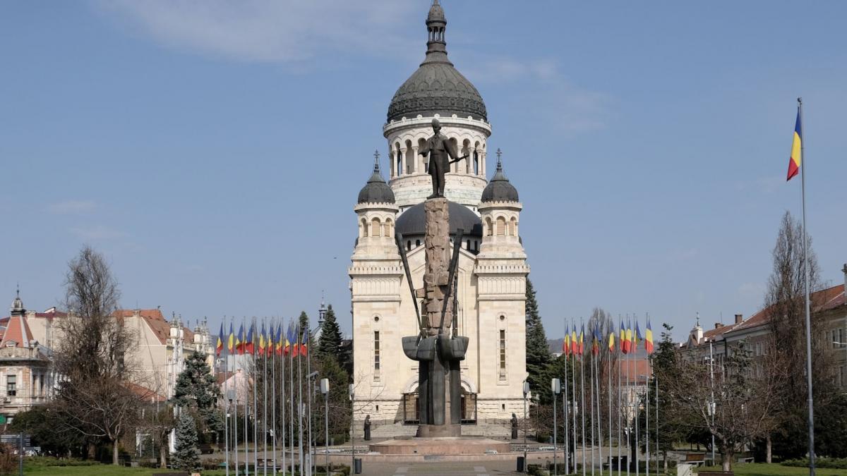 in cluj isj le a cerut profesorilor sa i trimita pe elevi la slujba de la biserica chiar in prima zi de scoala