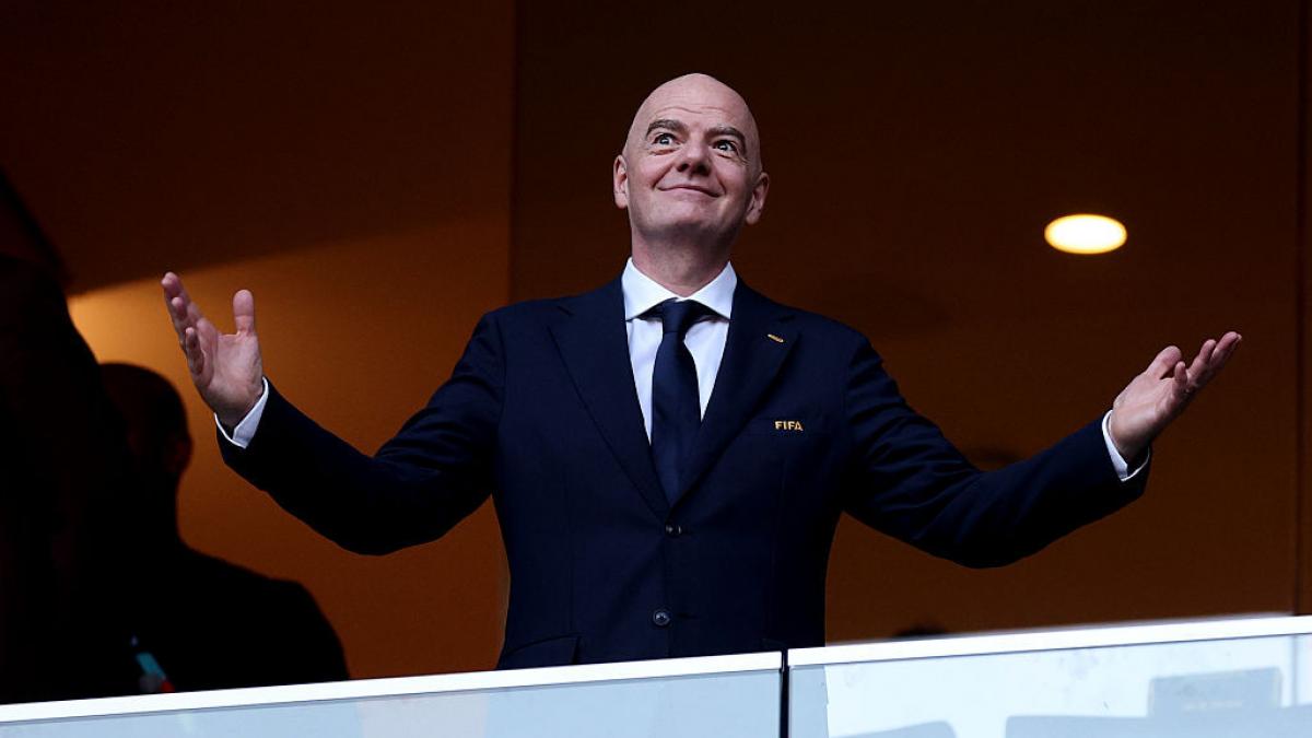 infantino anunta ca va candida din nou la sefia fifa desi i se cere demisia nimic nu s a schimbat