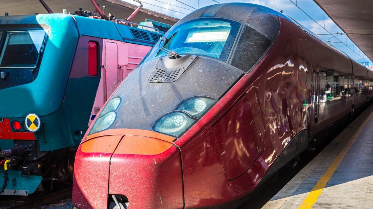 calatoriile in italia ar putea fi date peste cap de un val de greve trenurile se opresc pe 7 8 septembrie ce se intampla cu zborurile