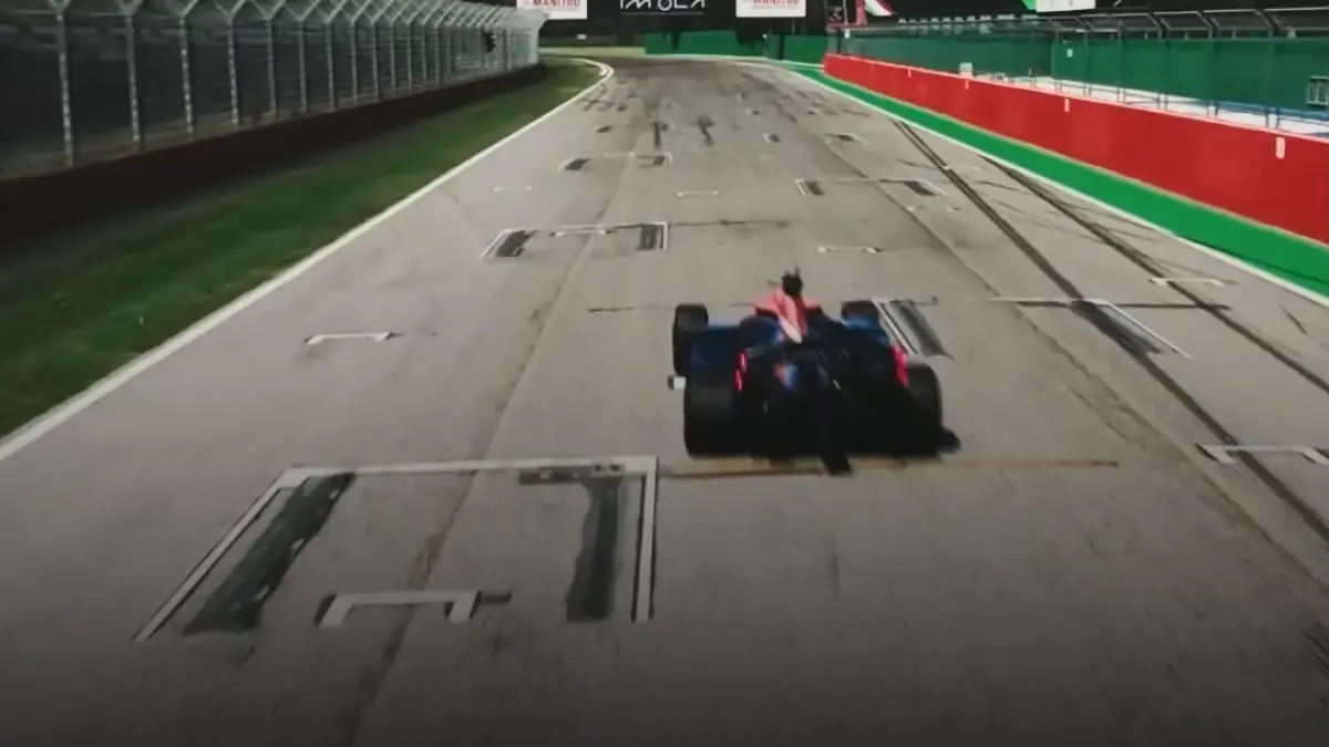 masini pilotate exclusiv de inteligenta artificiala s au intrecut in prima editie internationala pe circuitul de la imola