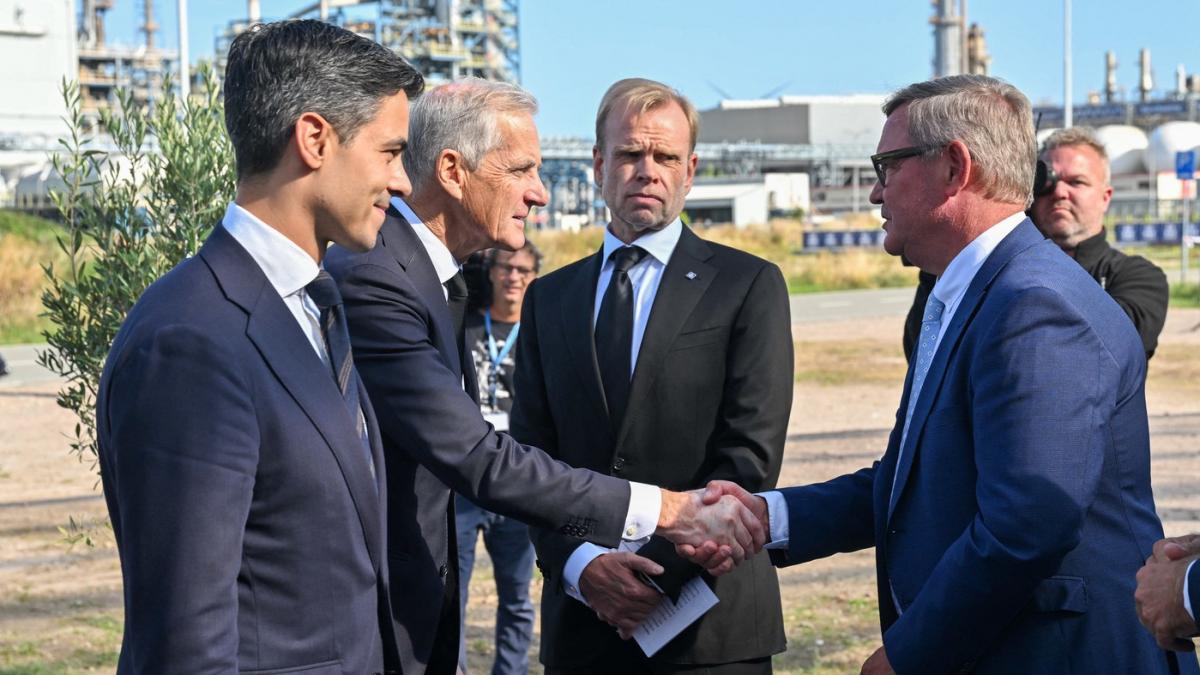 norvegia va stoca milioane de tone metrice de co2 la o adancime de 2 6 kilometri sub fundul marii
