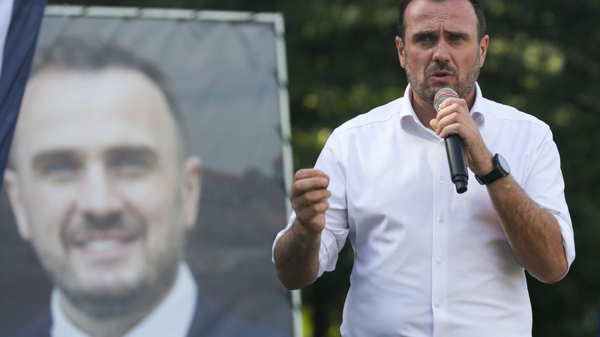 candidatul extremei drepte a fost exclus din alegerile pentru primaria cracoviei peste 2 000 de semnaturi au fost invalidate