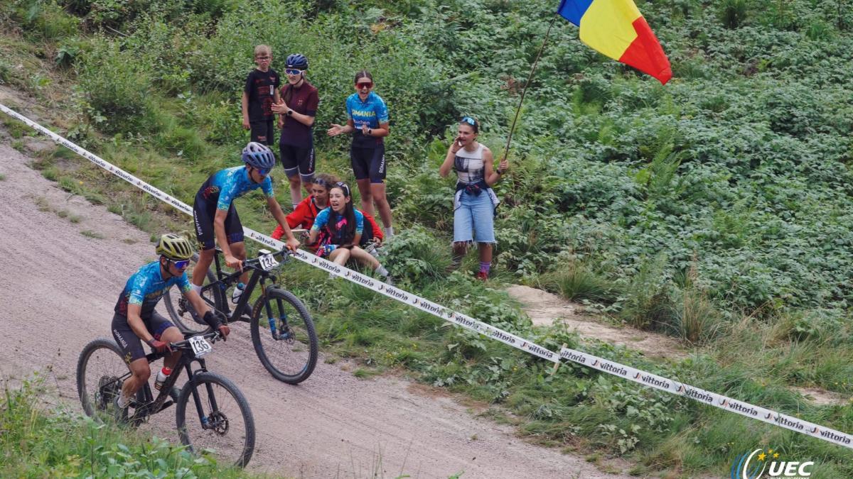 restrictii de trafic pe mai multe drumuri din tara pentru turul ciclist al romaniei 2026 cnair circulatia dirijata de politisti