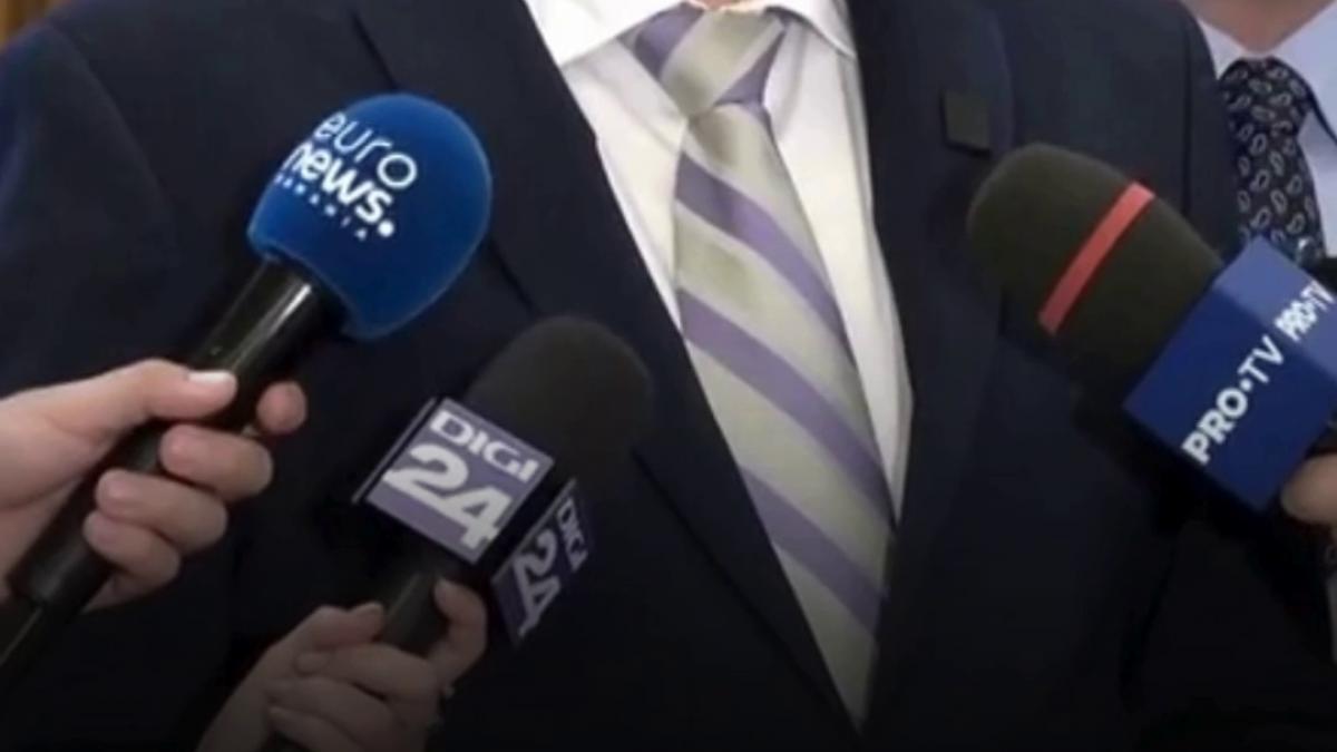 zborul privat spre mykonos a ajuns la dna cu derapaj de limbaj usr si pnl acuza ca cei din avion au mers la fetite si droguri
