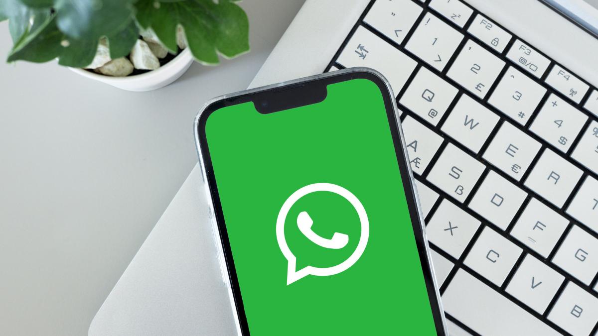 o companie din romania a primit amenda de 1 000 000 de euro dupa ce un angajat a sters whatsapp de pe telefonul de serviciu
