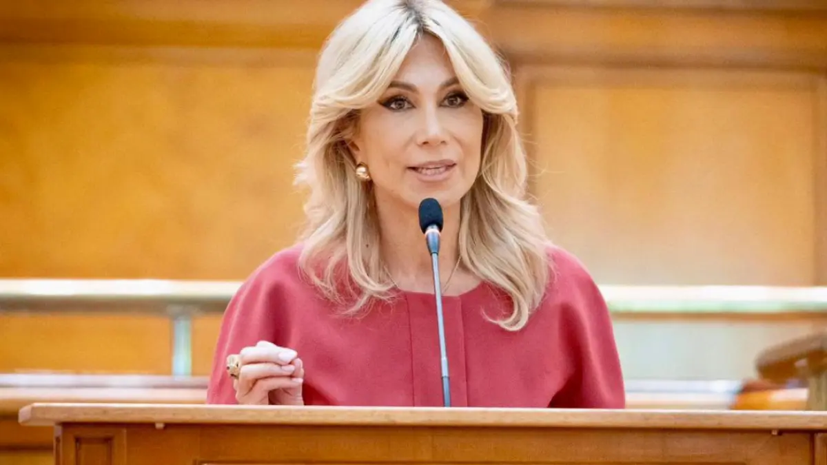 raluca turcan cere interzicerea telefoanelor mobile in scoli pe modelul danemarcei am depus un proiect sa l adoptam rapid
