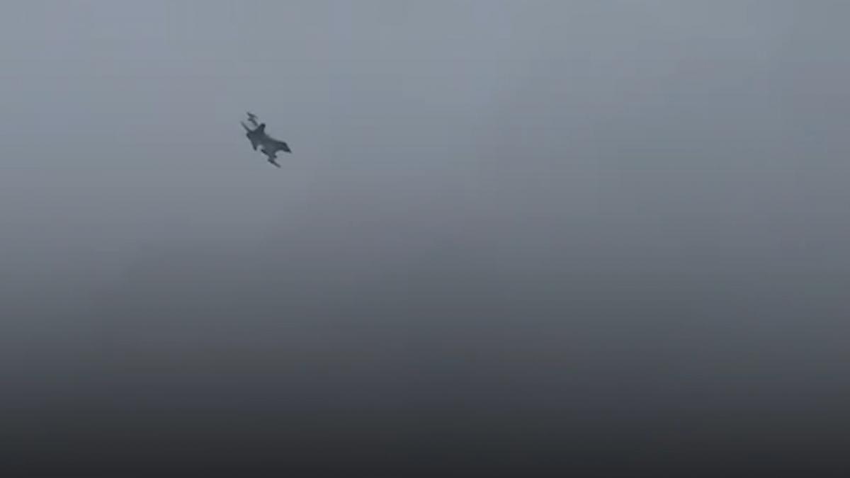 o drona s a prabusit intr un lan de porumb din suceava armata a urmarit o cu avioane f 16