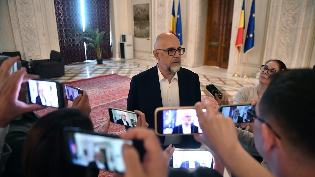 kelemen hunor l a avertizat pe ilie bolojan ca guvernul tehnocrat nu e solutia la criza politica daca psd nu voteaza nu trece