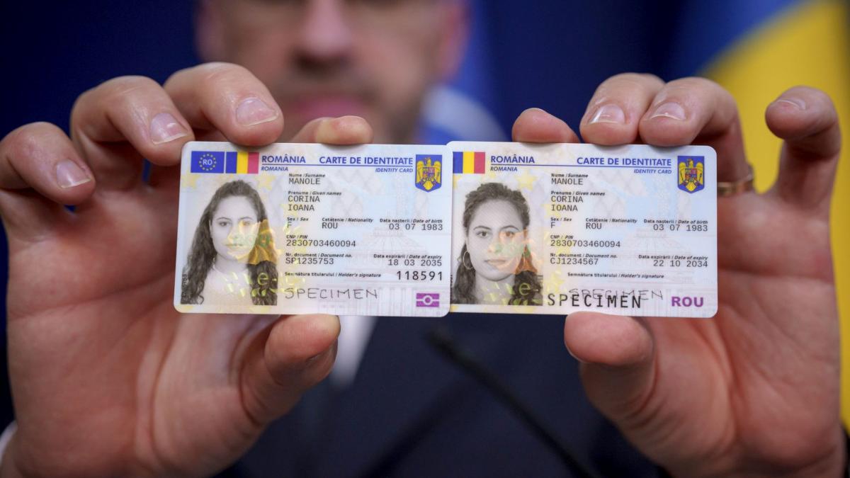 diferenta intre cartea de identitate electronica si cartea de identitate simpla la ce ajuta controversatul cip