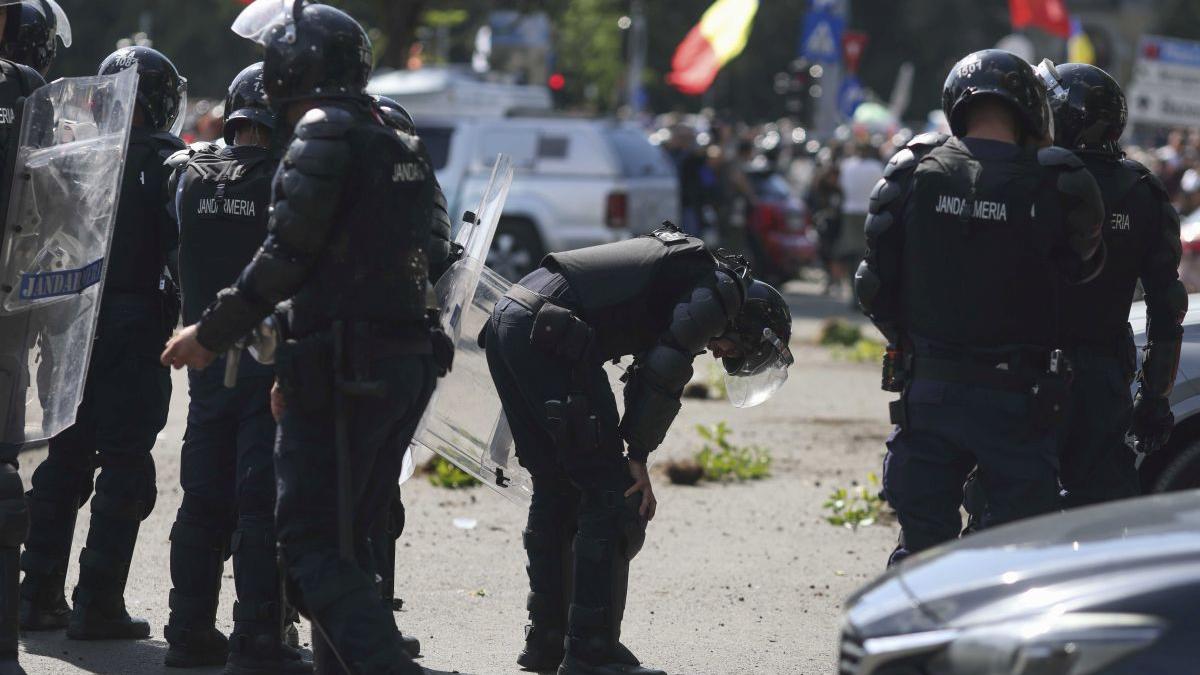 nicusor dan reactie dura dupa violentele din piata victoriei politicieni iresponsabili au incercat sa amplifice artificial tensiunea
